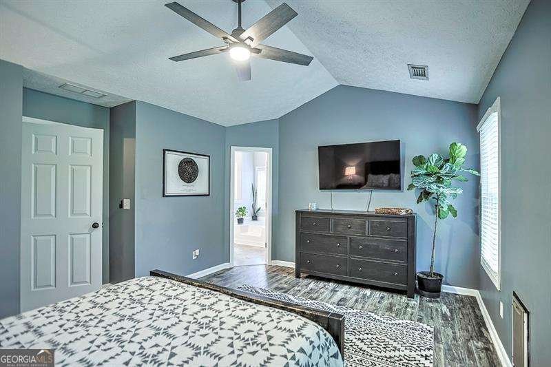 6145 Devonshire Drive Flowery Branch - Photo 17