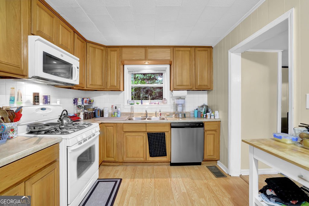 1775 Crestridge Drive Marietta - Photo 10