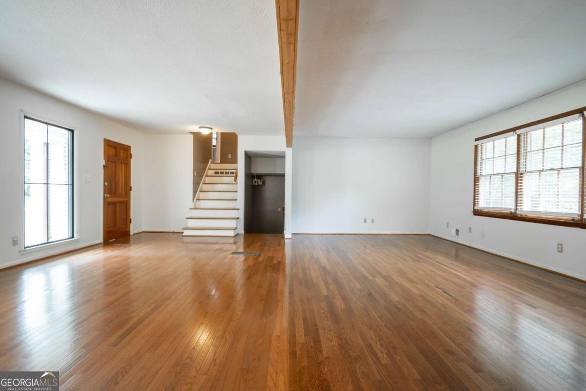 135 Tara Way Athens - Photo 8