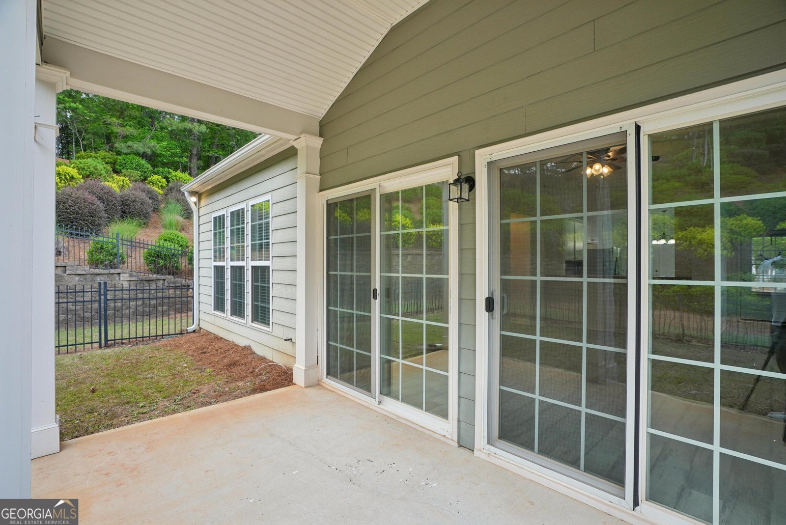 164 Begonia Court Griffin - Photo 24