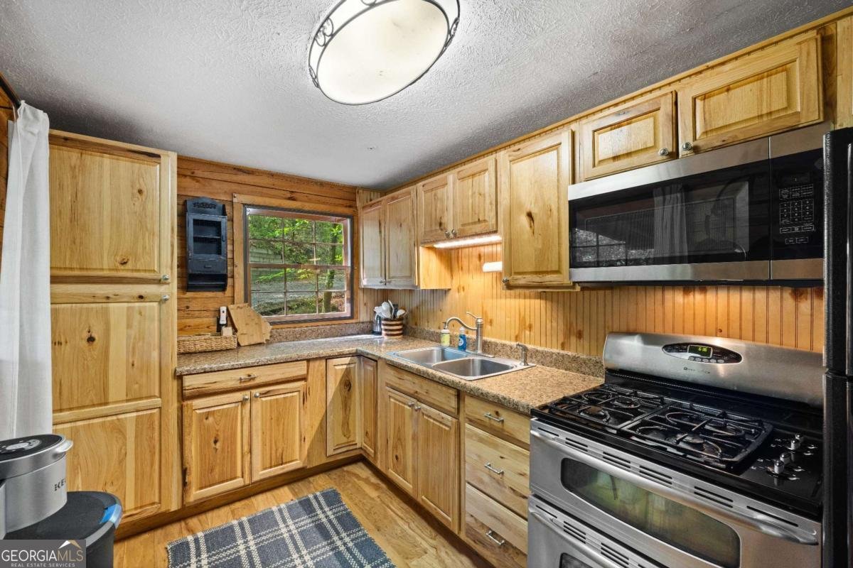459 Mill Stone Mountain Lane Blue Ridge - Photo 6