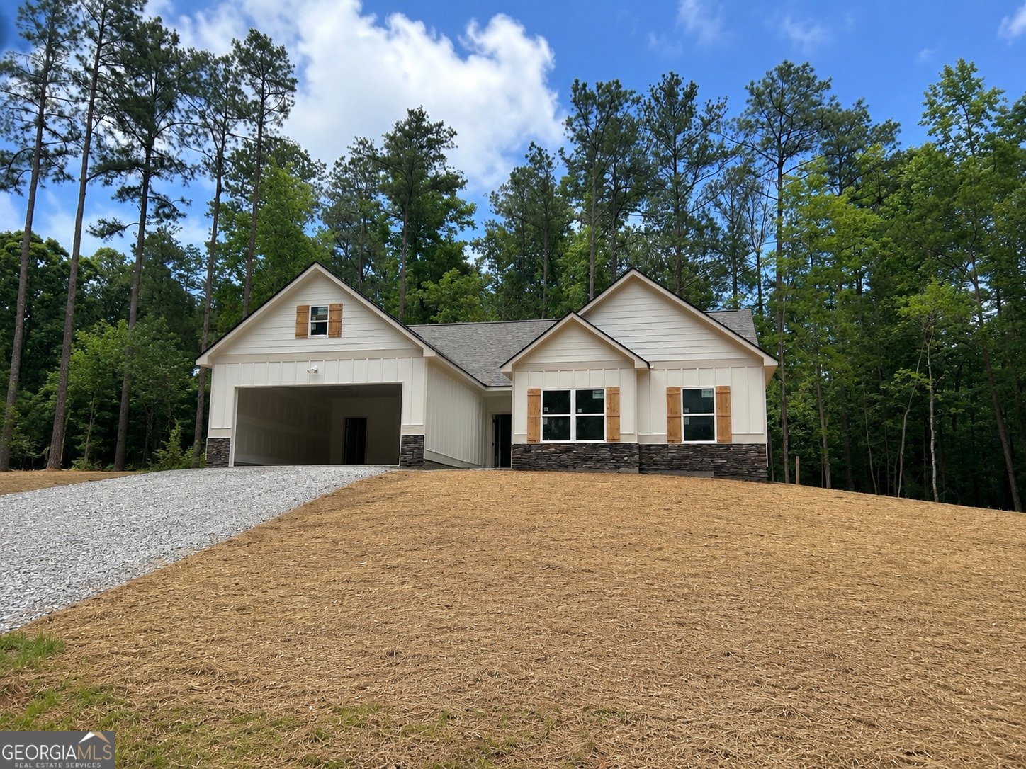 3295 Lakeview Parkway Villa Rica - main photo