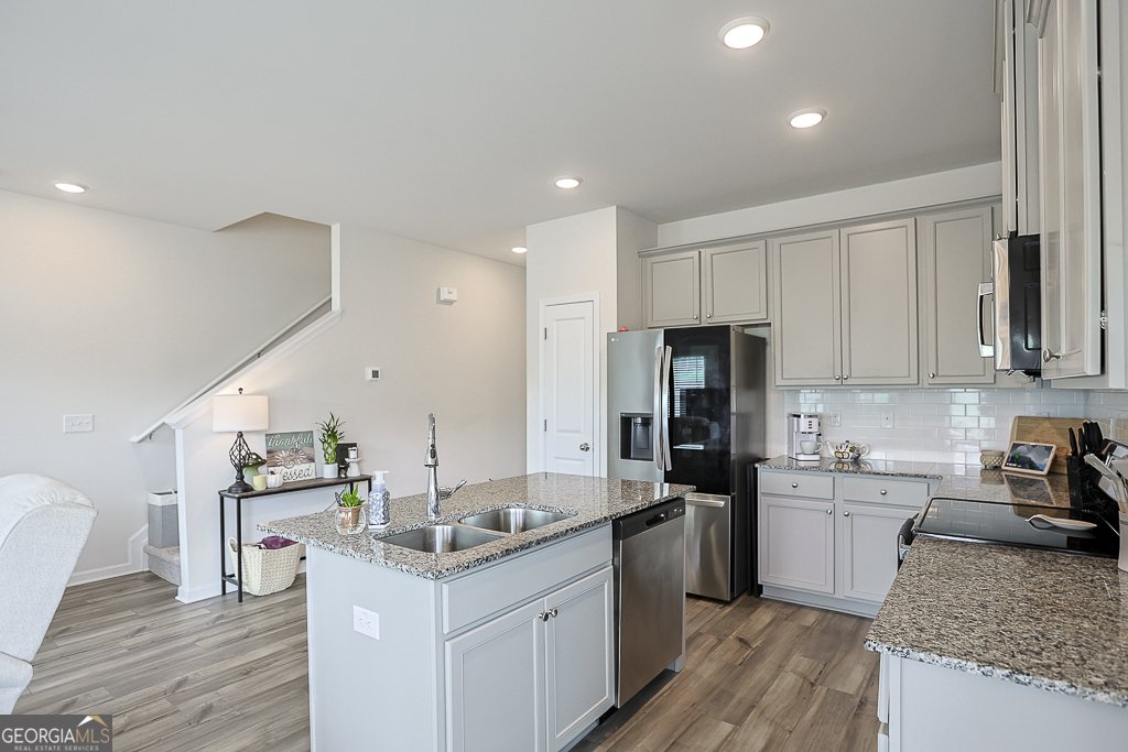 84 Regent Park Hoschton - Photo 8
