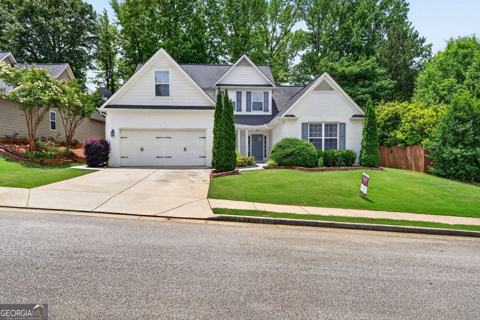 1020 Amber Waves Avenue Hoschton - main photo