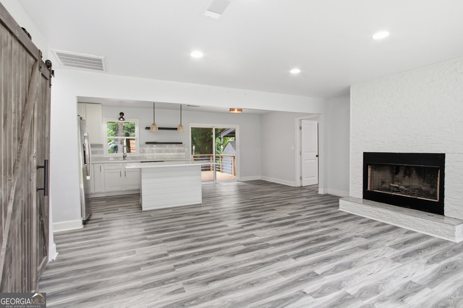 1614 Carolyn Drive Stone Mountain - Photo 10