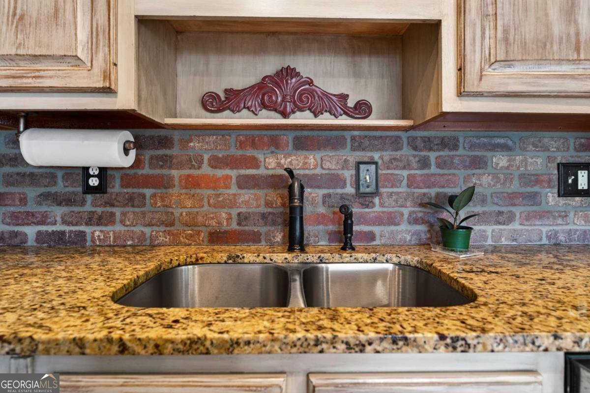 172 Shadburn Avenue Buford - Photo 12