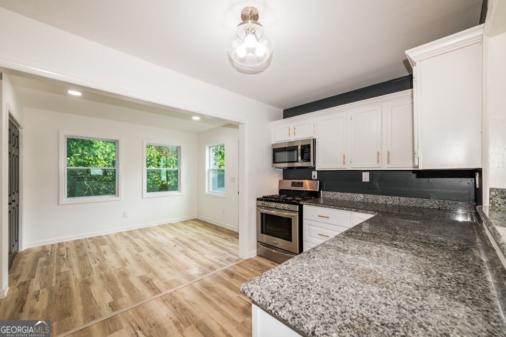2266 Old Spring Road Smyrna - Photo 17