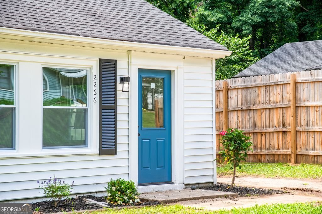 2266 Old Spring Road Smyrna - Photo 6