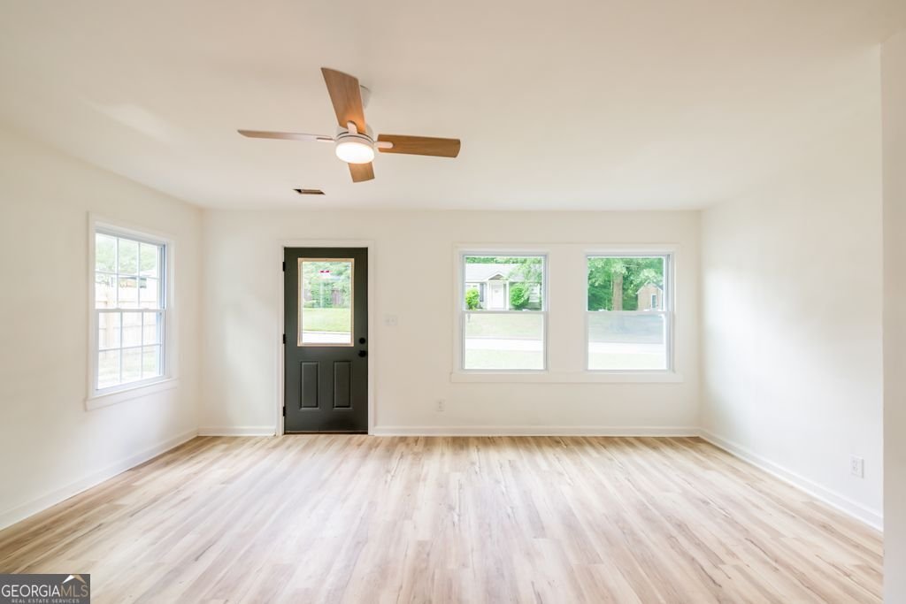 2266 Old Spring Road Smyrna - Photo 9