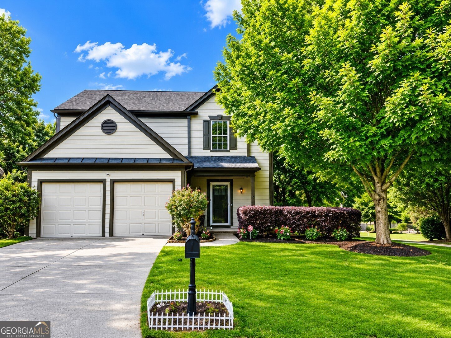660 Alstonefield Drive Alpharetta - main photo