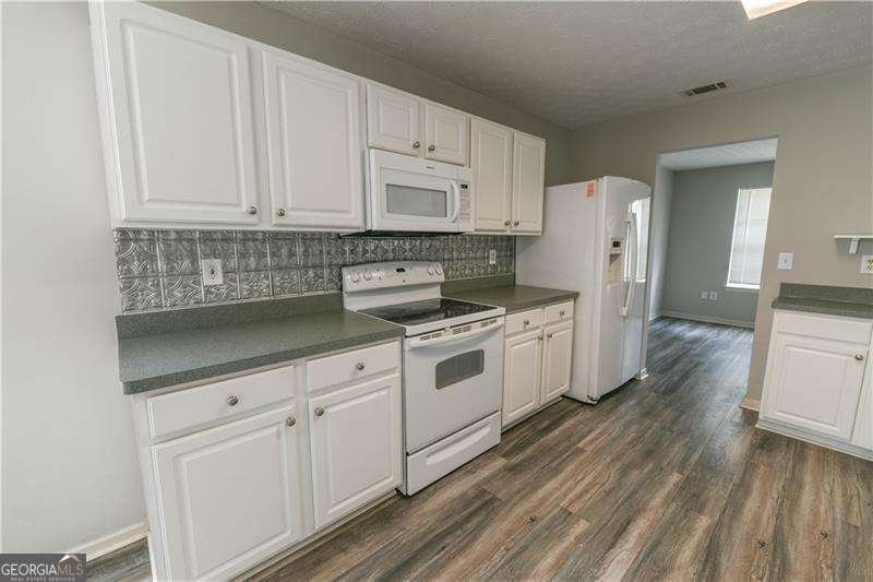 3590 Hamilton Creek Trail Buford - Photo 11