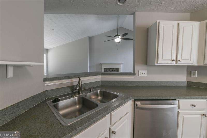3590 Hamilton Creek Trail Buford - Photo 13