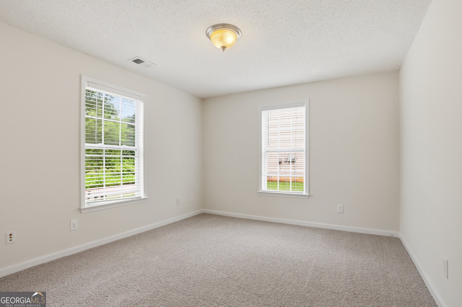 117 Woodland Manor Temple - Photo 16