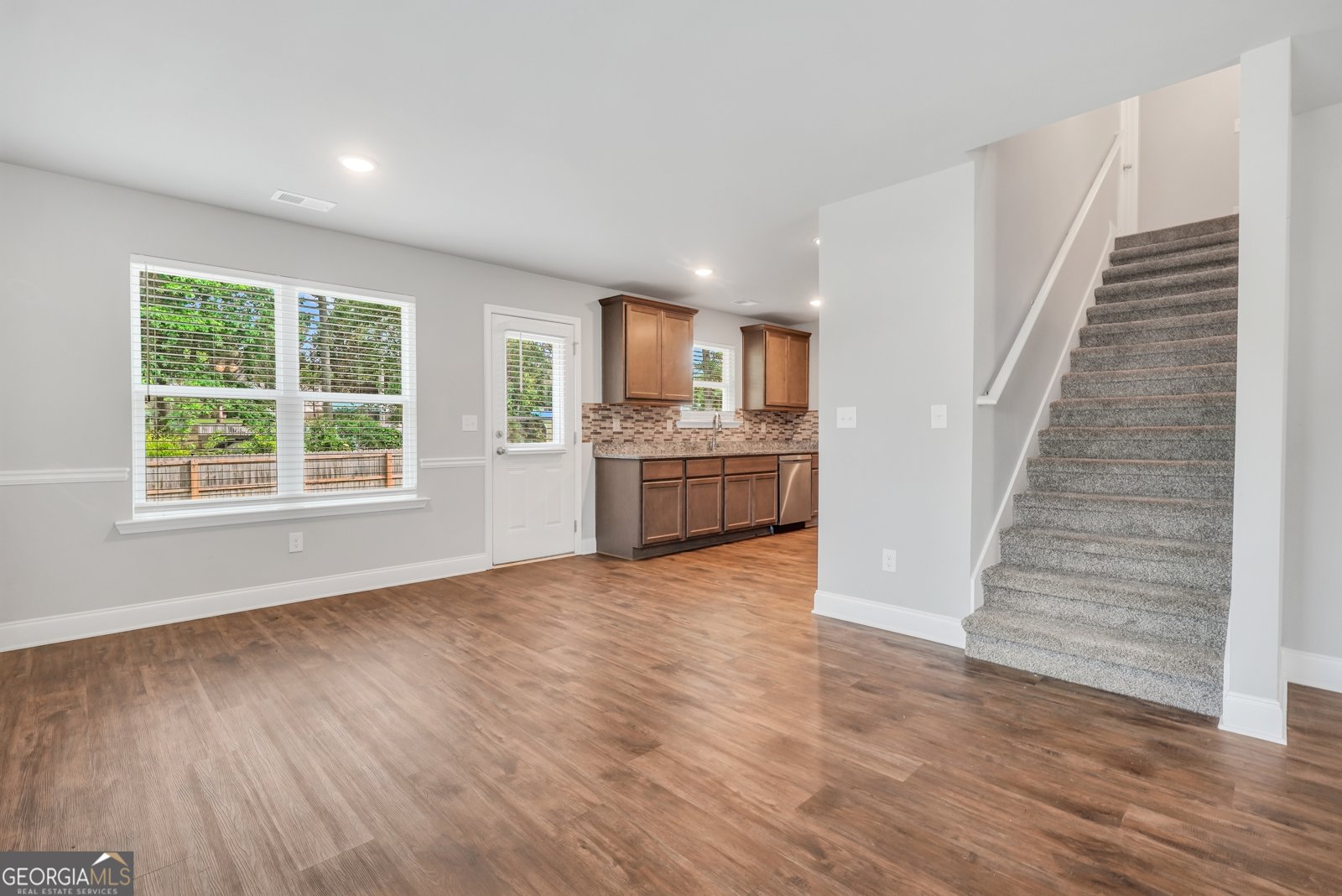 313 Sammy Circle Griffin - Photo 12