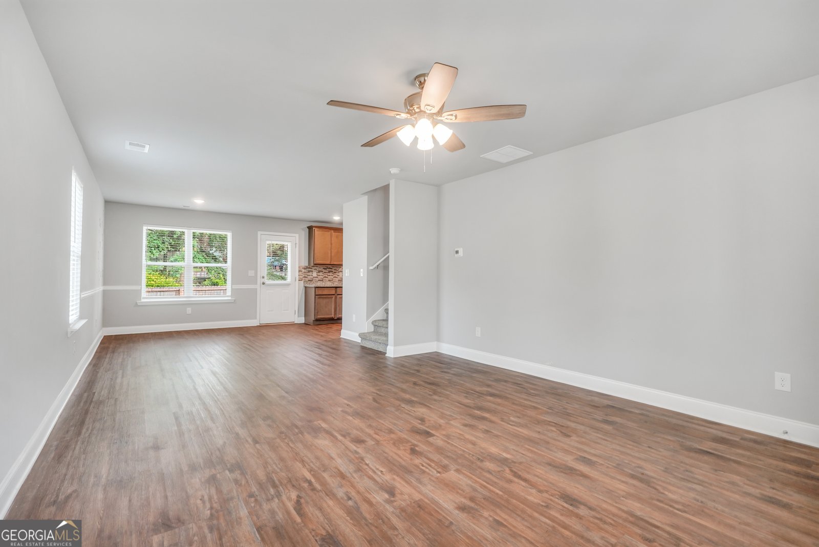 313 Sammy Circle Griffin - Photo 8