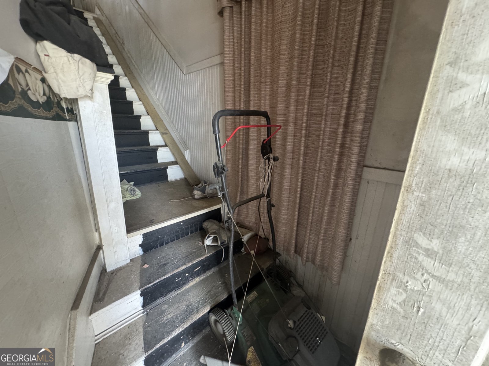 511 39th Street Savannah - Photo 12