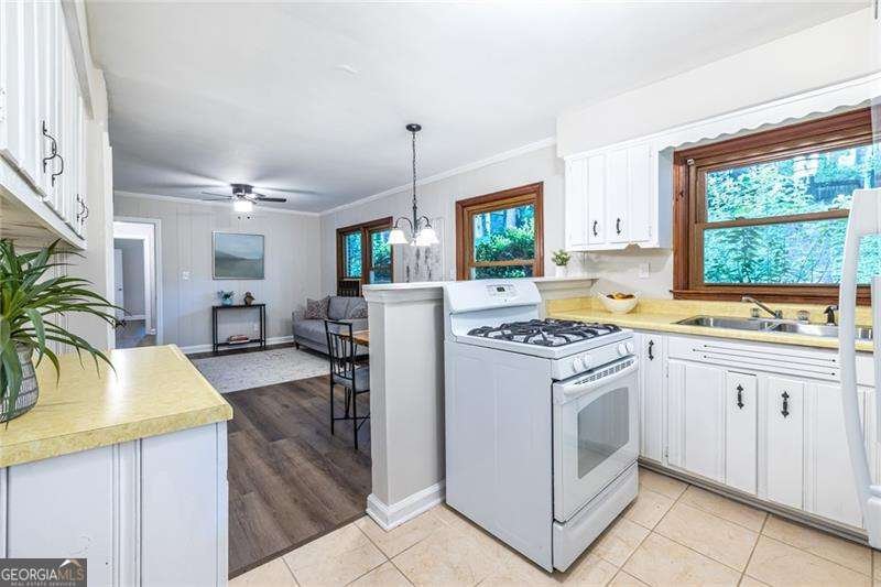 573 Superior Avenue Decatur - Photo 18