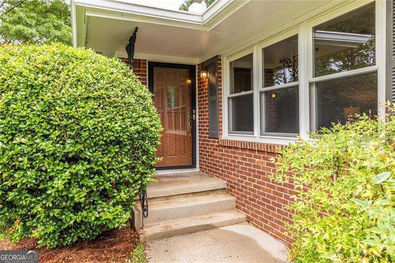 573 Superior Avenue Decatur - Photo 6