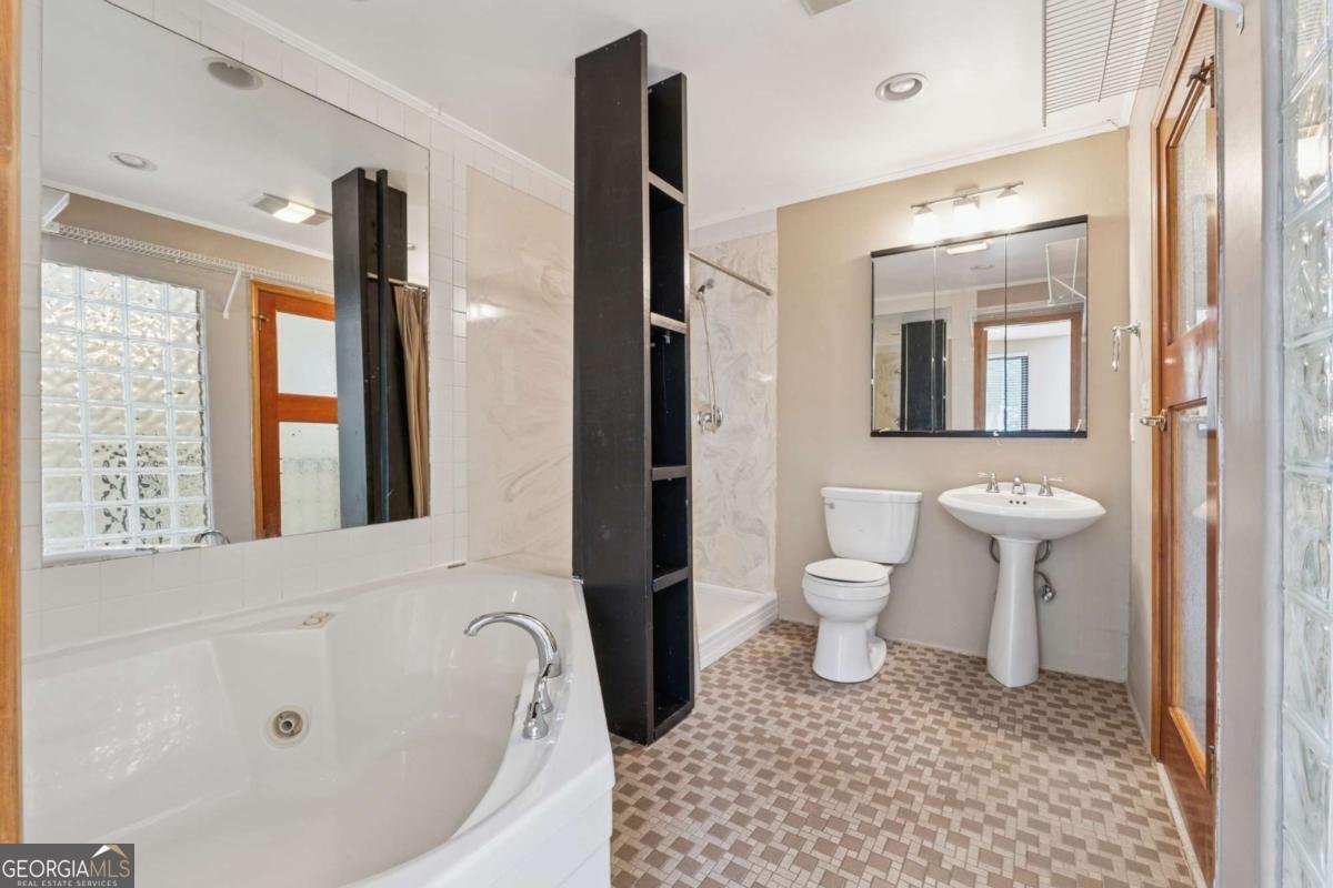 1023 Riverbend Club Drive Atlanta - Photo 18