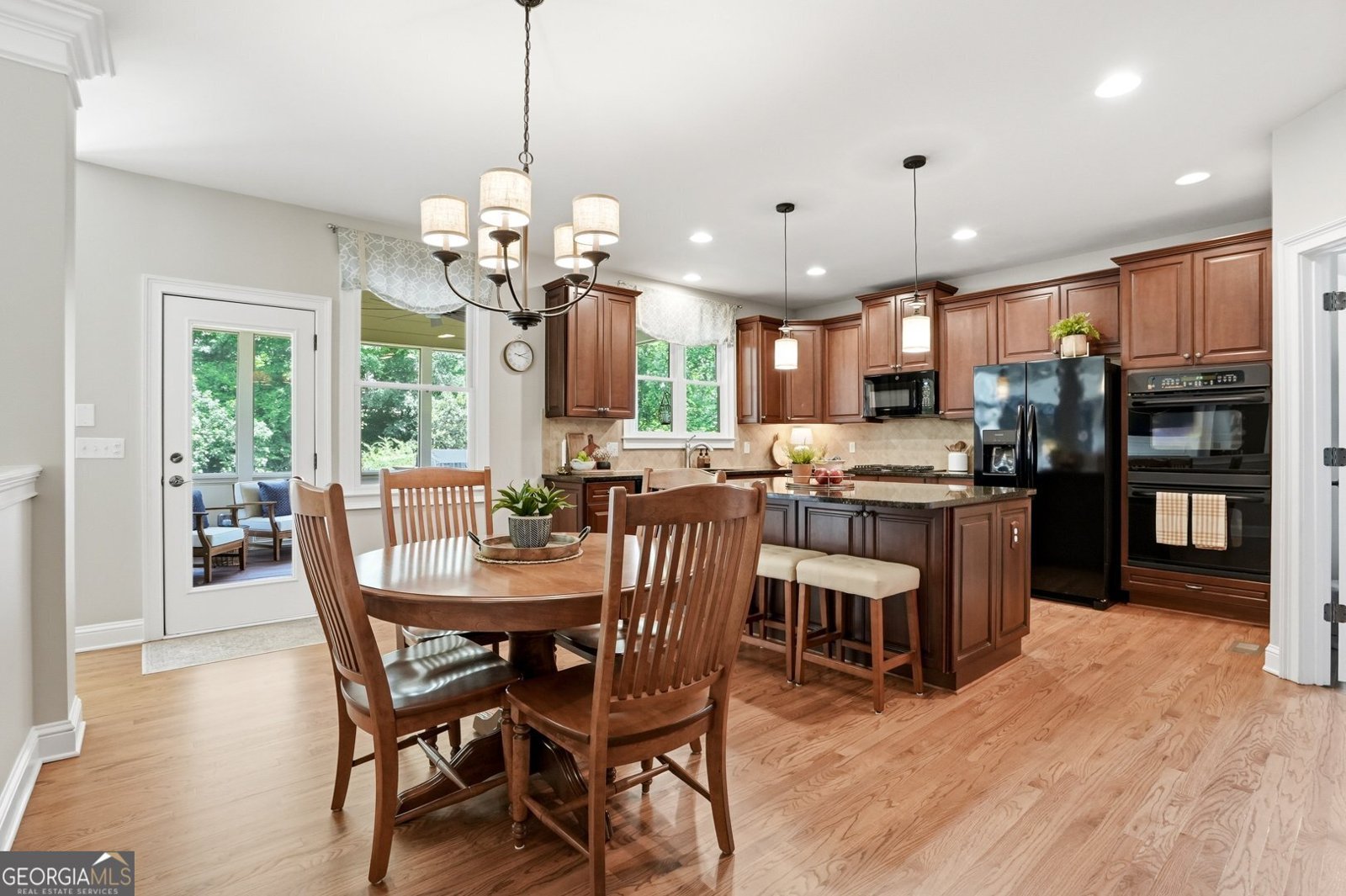 5835 Catalpa Court Cumming - Photo 10