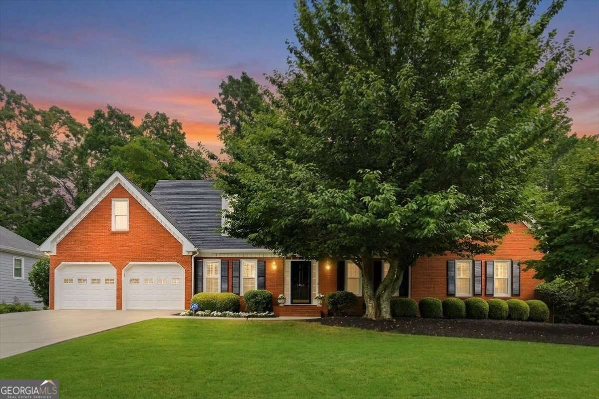 3654 Cherbourg Way Marietta - main photo