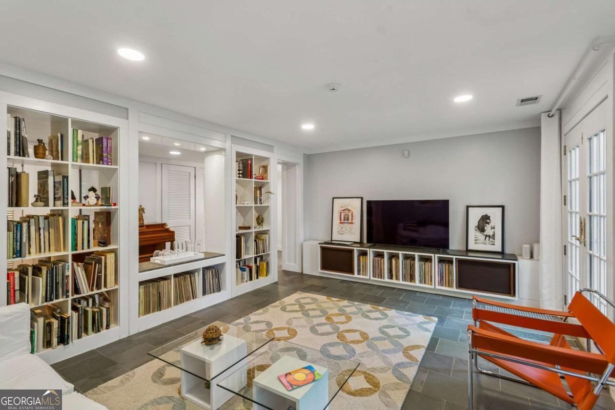 681 Upton Road Atlanta - Photo 12