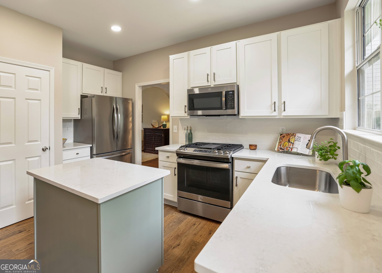 5075 Baywood Drive Roswell - Photo 11