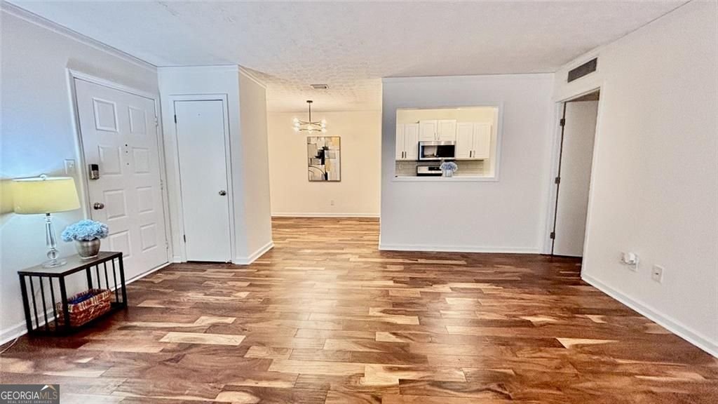 713 Summit North Drive Atlanta - Photo 6
