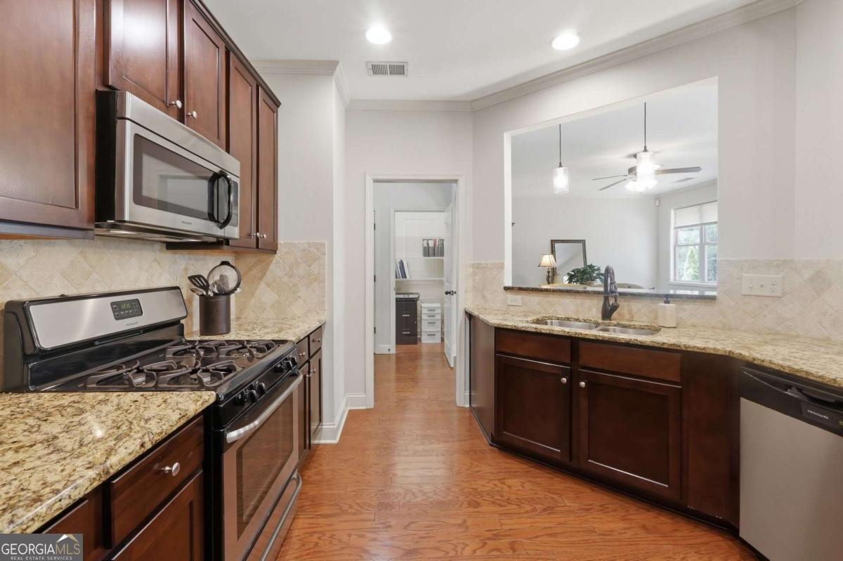 205 Creekside Pass Canton - Photo 8