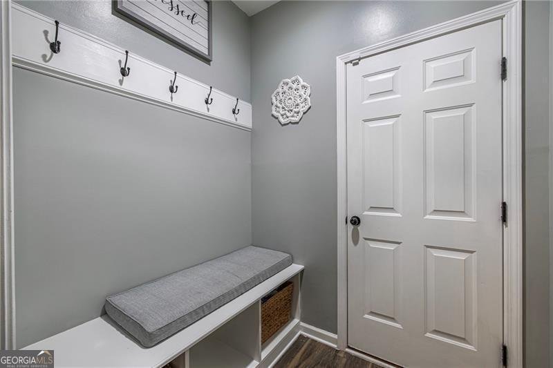 289 Greighmoor Court Loganville - Photo 18