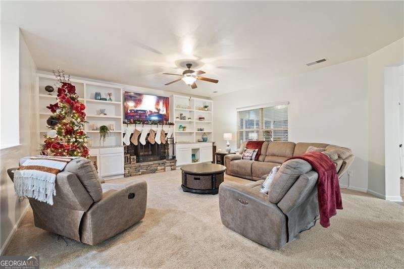 289 Greighmoor Court Loganville - Photo 8