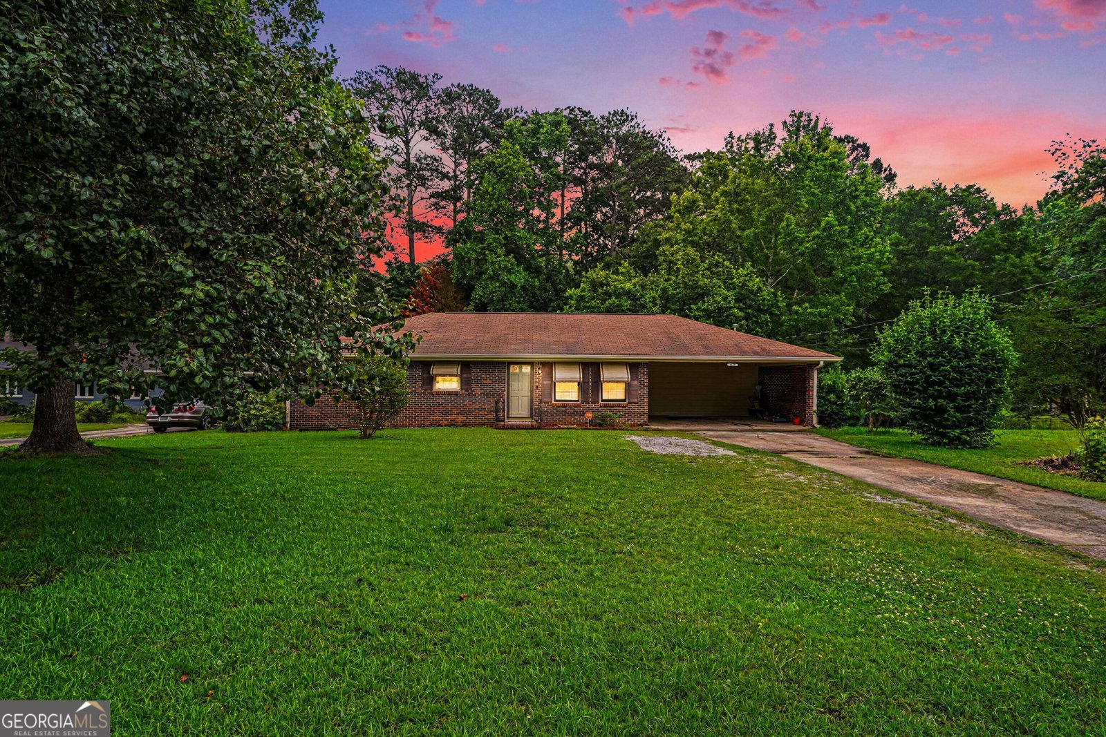 1338 Oakdale Drive Griffin - main photo