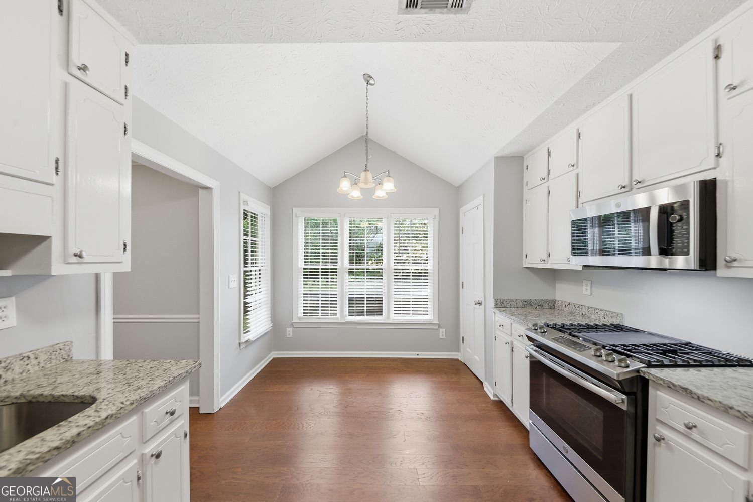 685 Hunters Creek Lane Lawrenceville - Photo 13