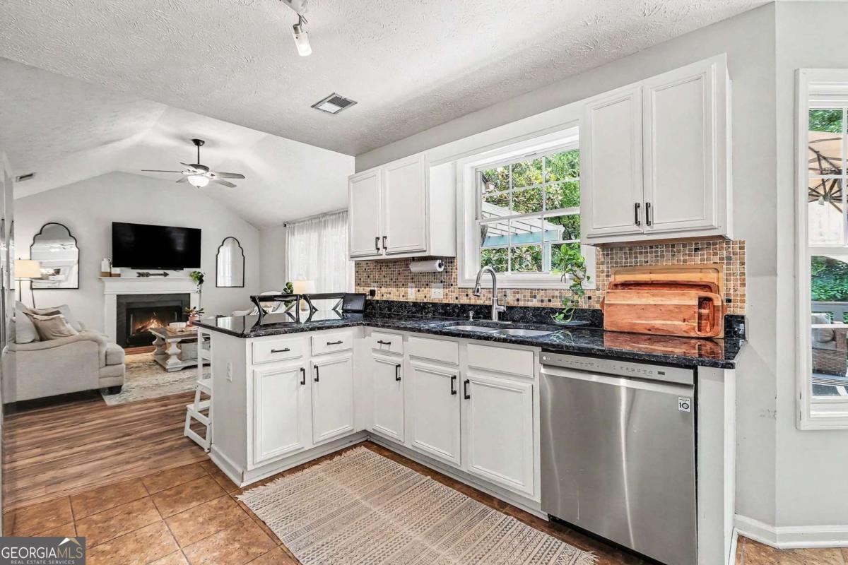 114 Eagle Glen Drive Woodstock - Photo 15