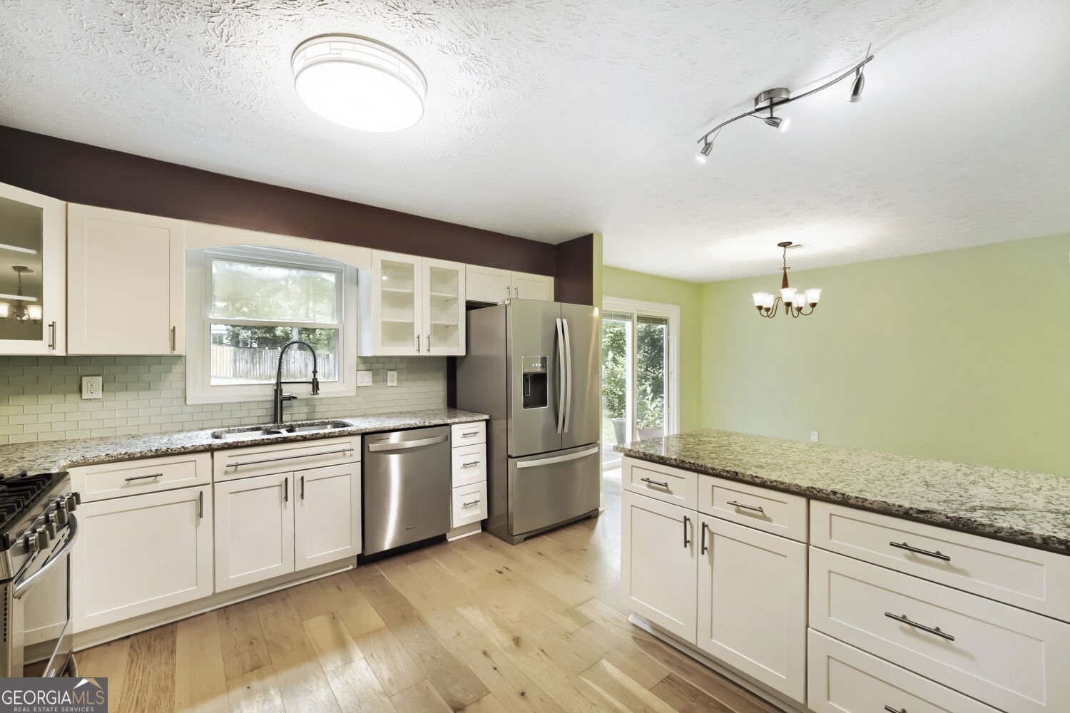 235 Barrington Drive Roswell - Photo 12