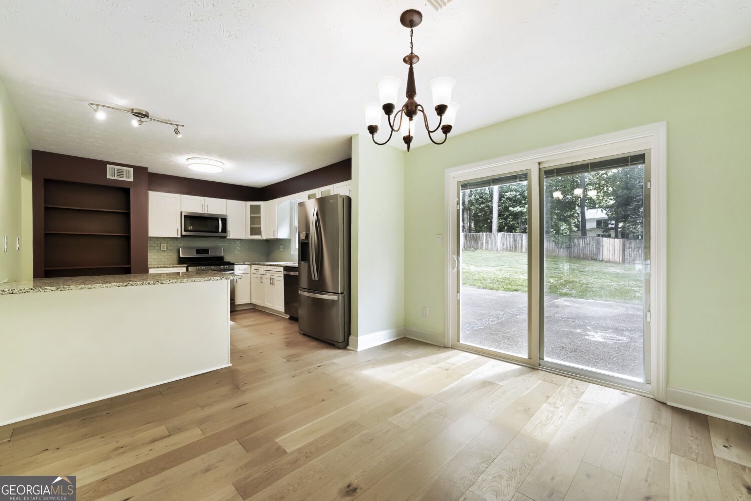 235 Barrington Drive Roswell - Photo 14