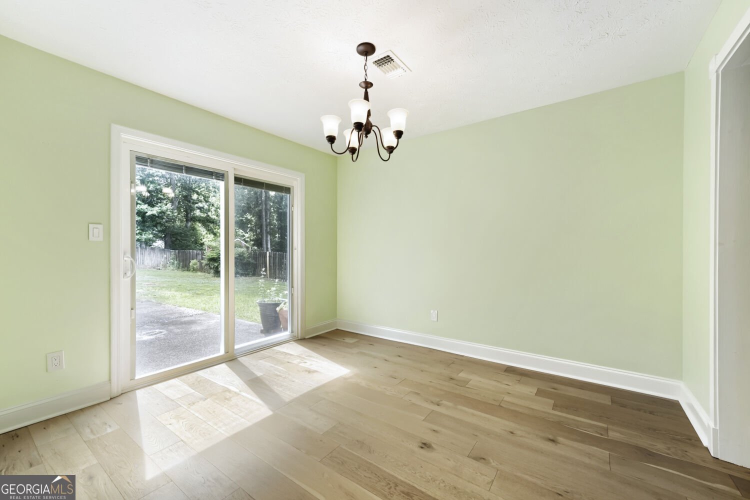 235 Barrington Drive Roswell - Photo 15