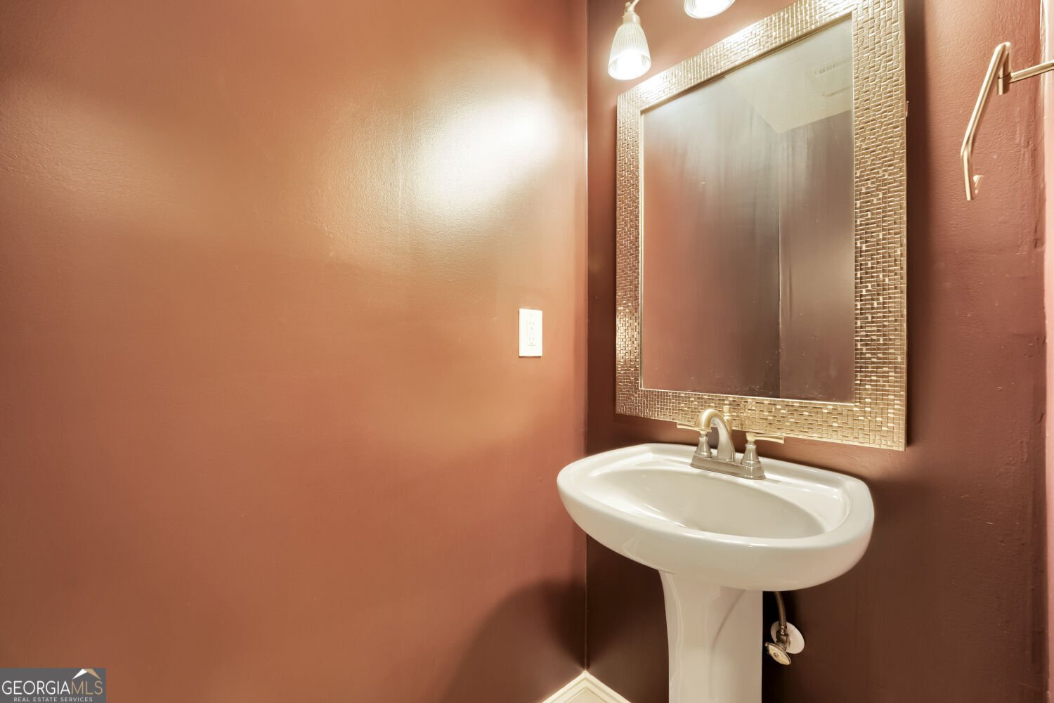 235 Barrington Drive Roswell - Photo 16