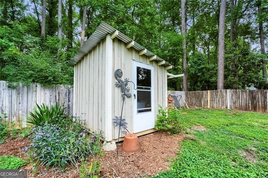 235 Barrington Drive Roswell - Photo 38
