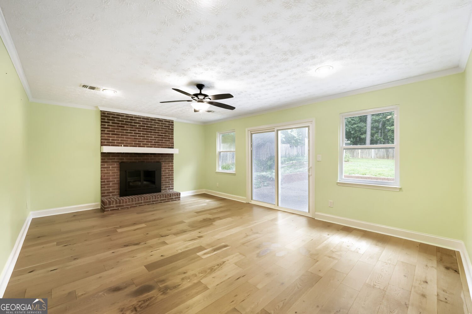 235 Barrington Drive Roswell - Photo 9