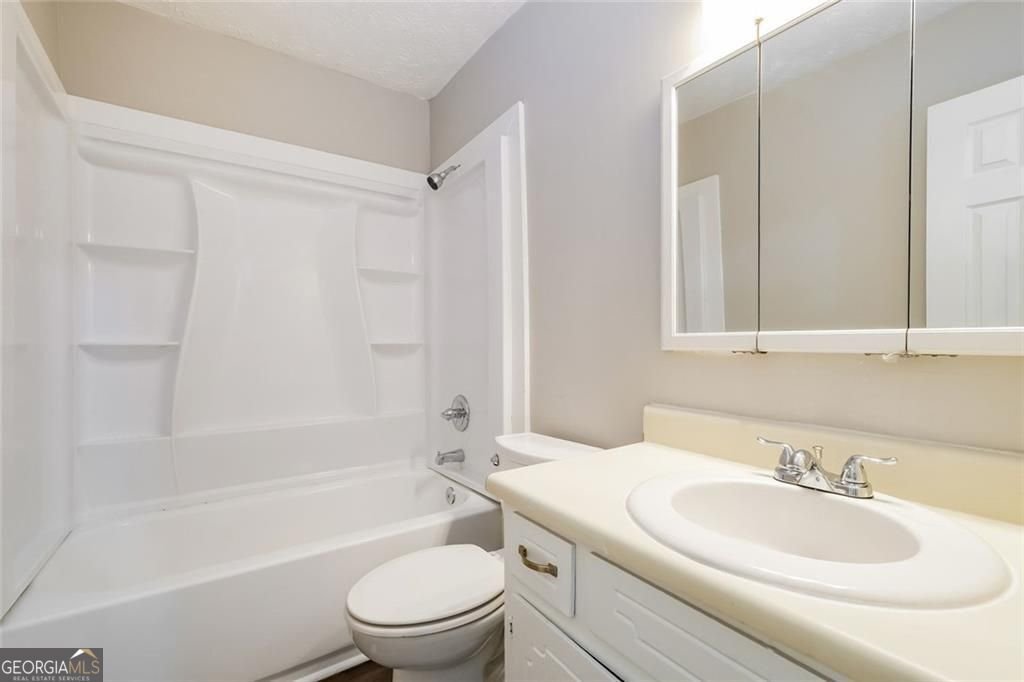 6368 Steepleridge Court Riverdale - Photo 11