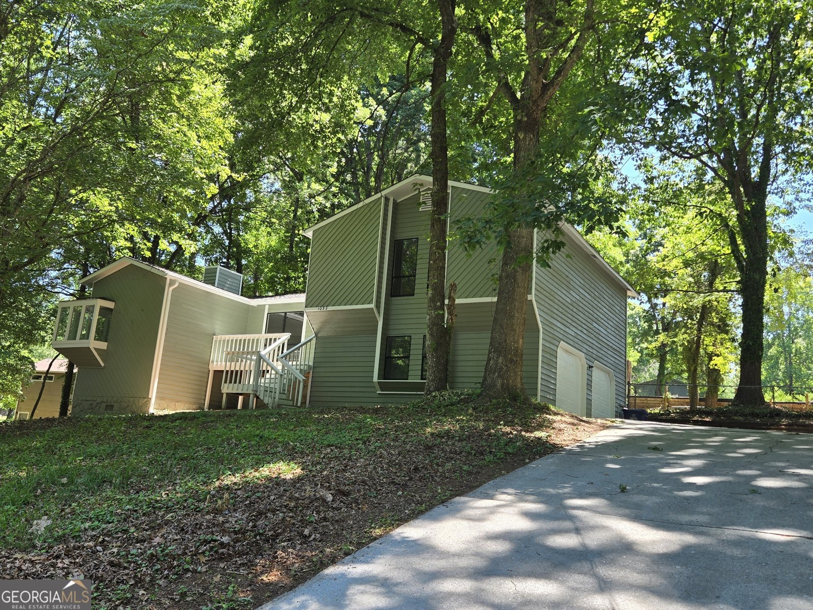 1032 Stone Mill Way Lawrenceville - main photo