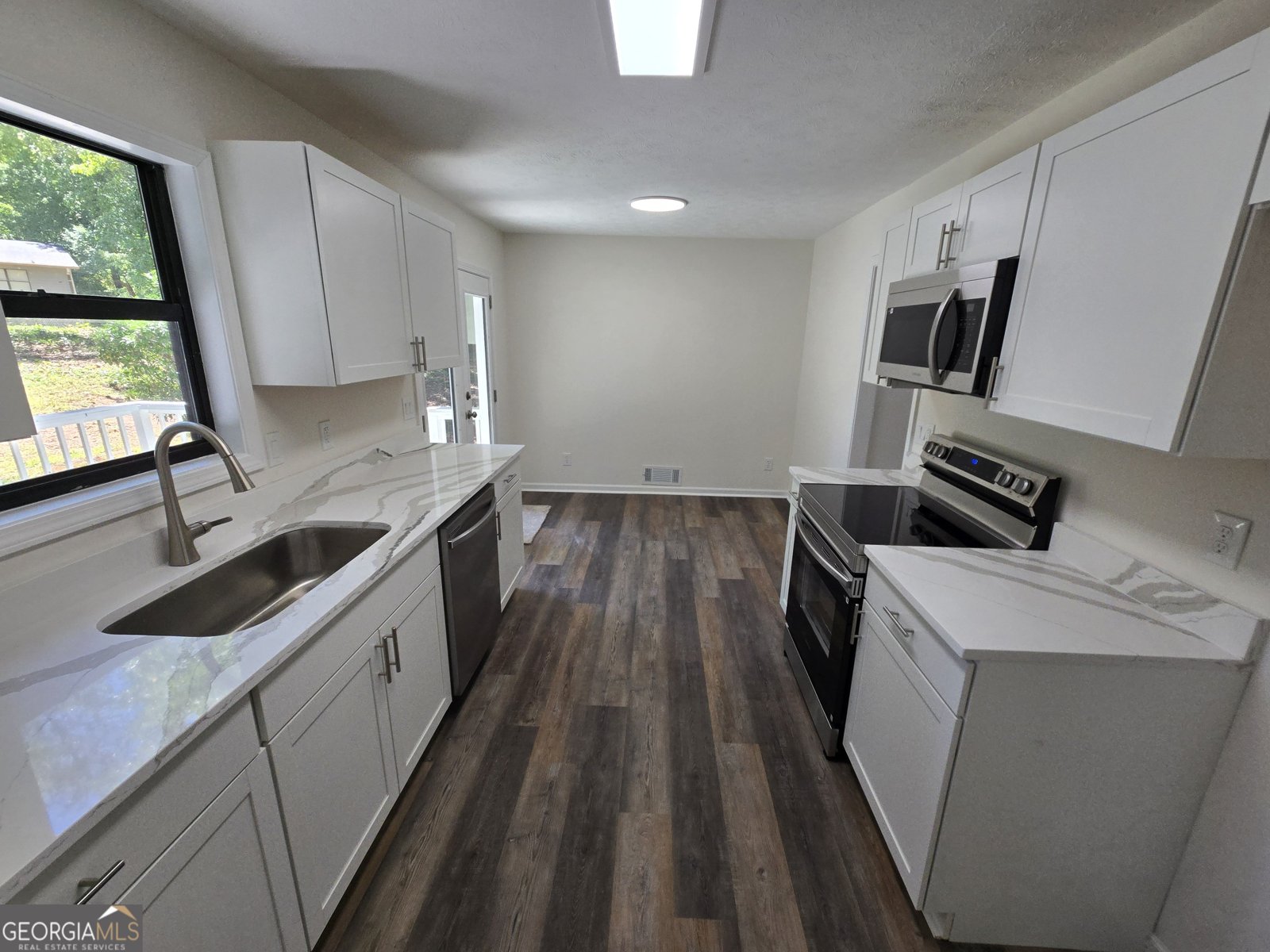 1032 Stone Mill Way Lawrenceville - Photo 8