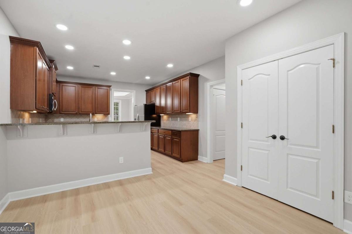 3345 Olivia Court Cumming - Photo 8
