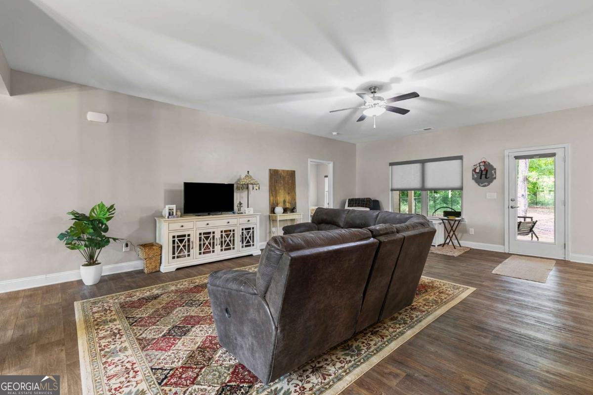 537 Forest Path Jefferson - Photo 10