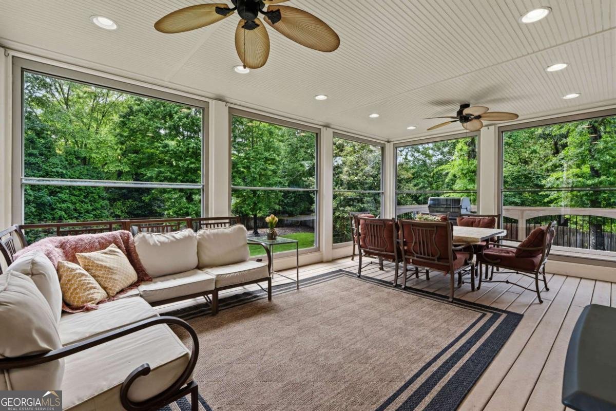 46 Lakecrest Circle Suwanee - Photo 6