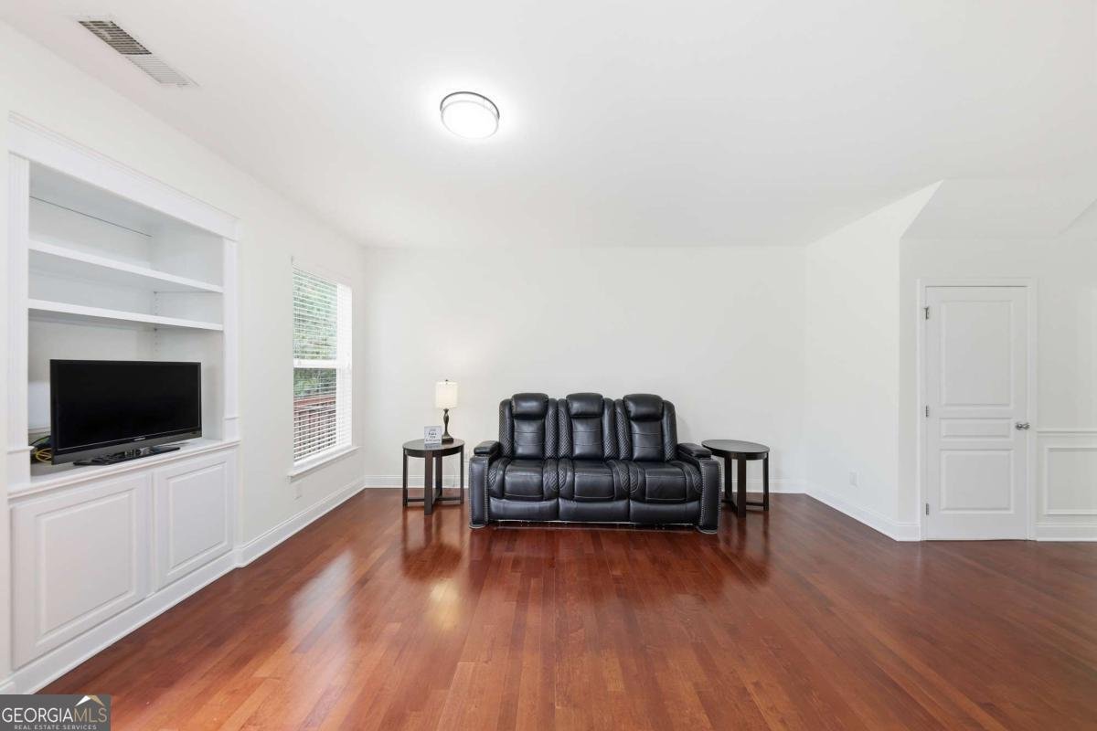 213 Stone Park Drive Woodstock - Photo 11