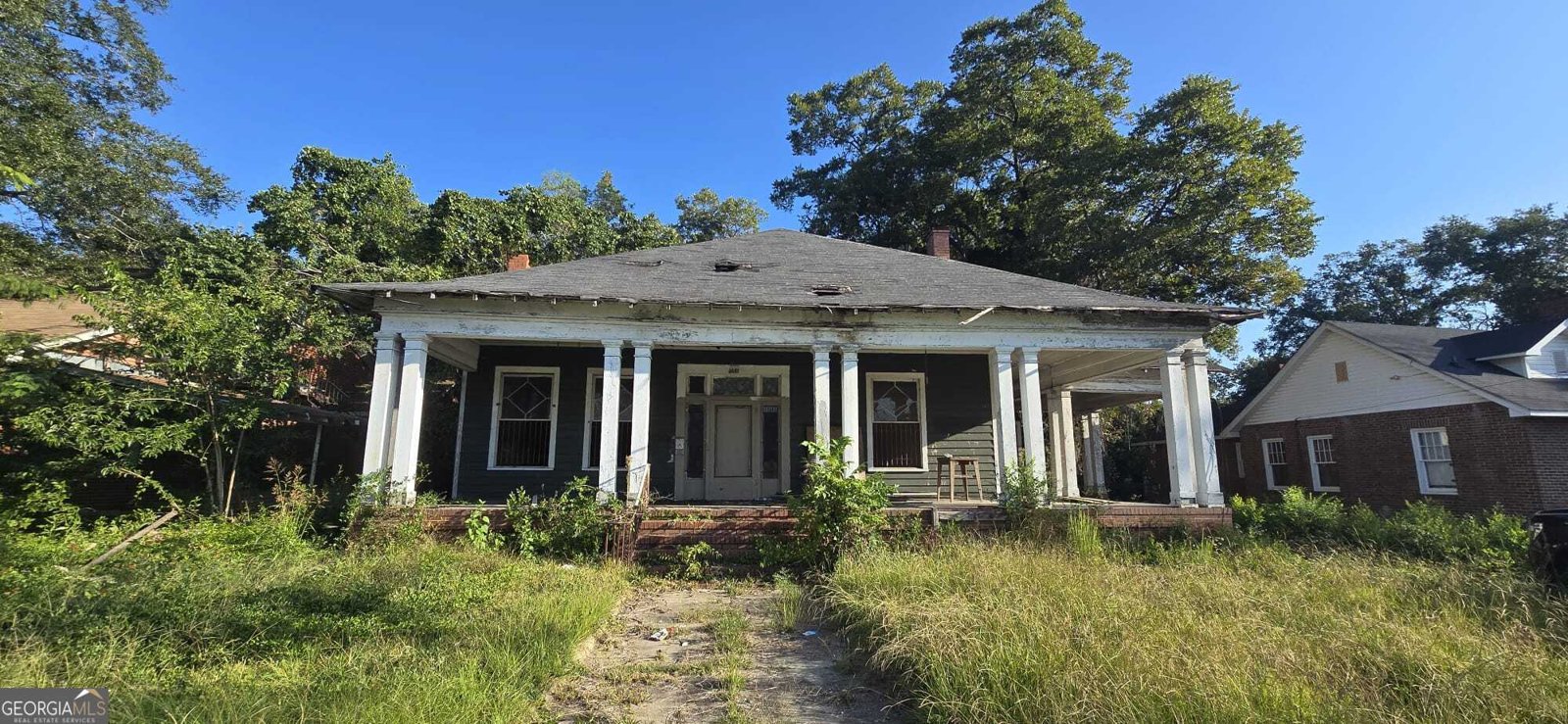 2687 Hillcrest Ave Macon - main photo