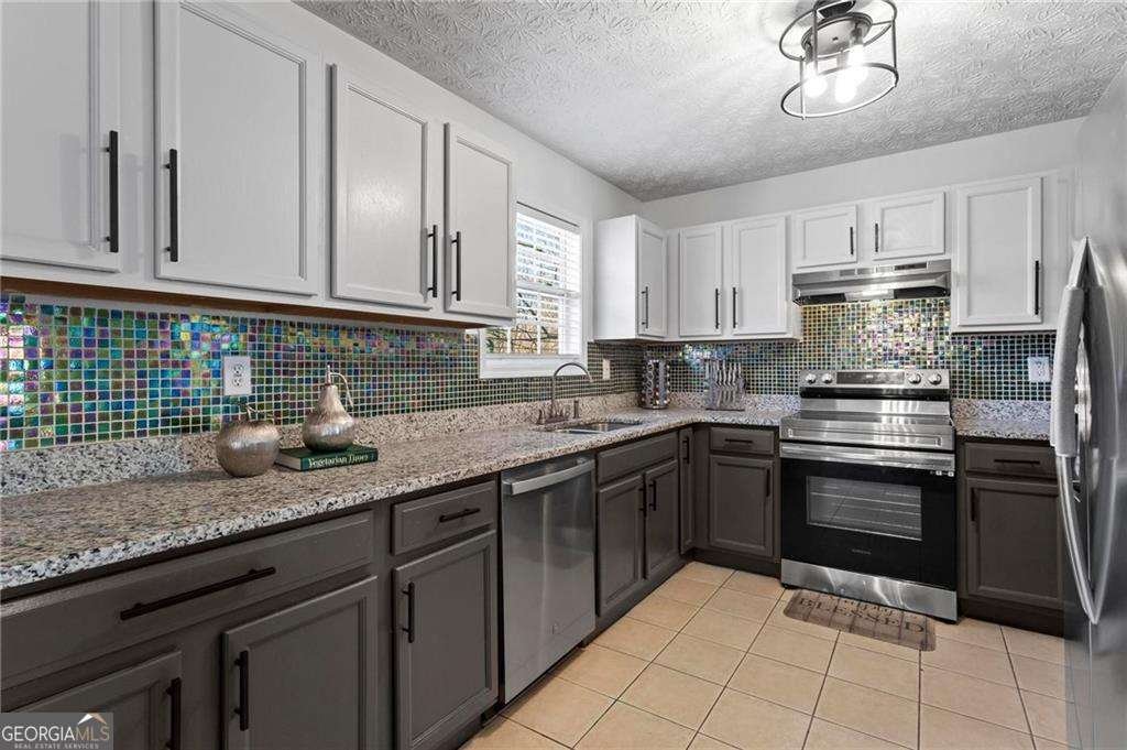 392 4th Street Forest Park - Photo 8