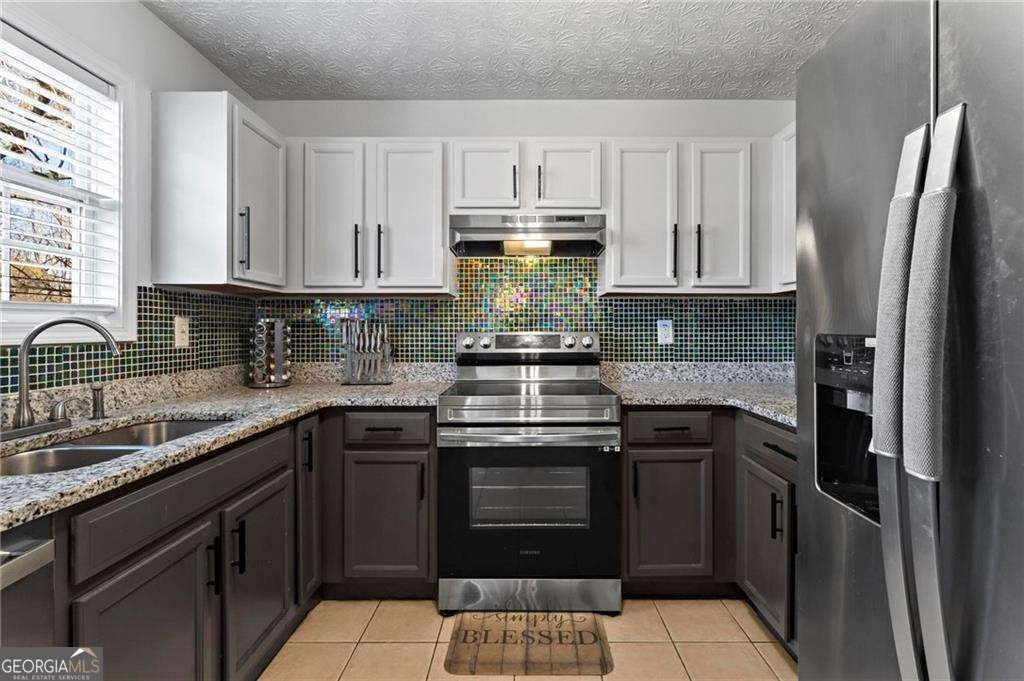 392 4th Street Forest Park - Photo 9